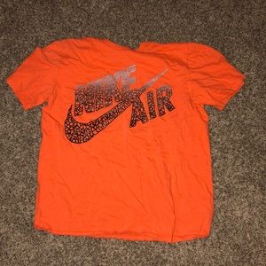Nike tee